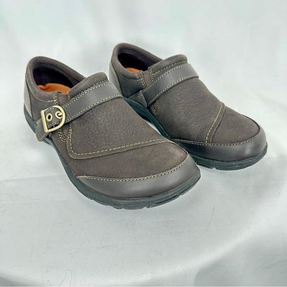 Merrell Dassie Espresso Brown Leather Buckle Women's Slip-On Shoes - Size: 6 - Picture 2 of 8